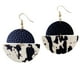 thumbnail image 1 of Nueva Vaca Patrón Animal Pendientes de cuero de las mujeres Ronda de la gota de agua Pendientes de cuero elegante colgante de la joyería de las mujeres, 1 of 4