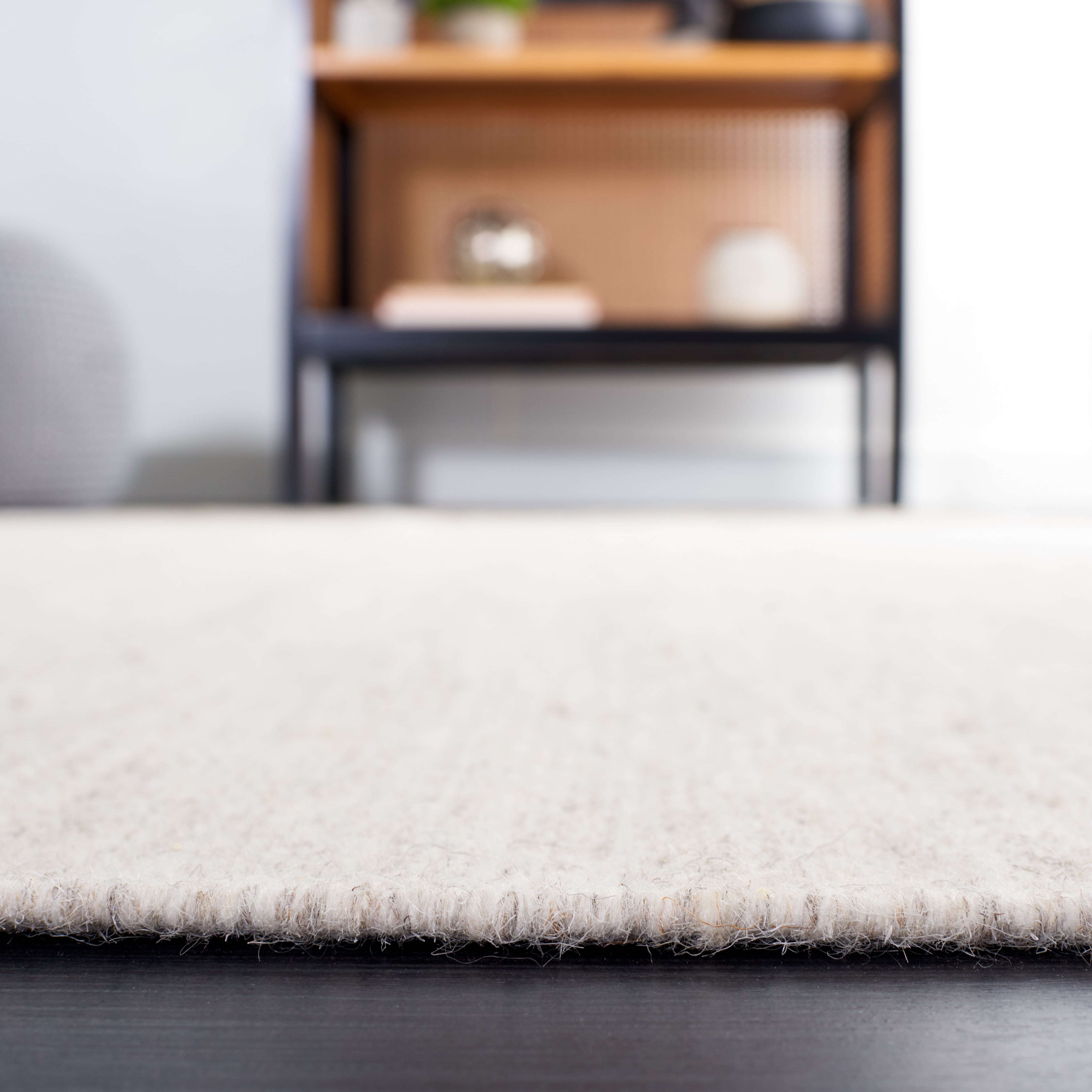SAFAVIEH Dhurries Ksenija Solid Wool Area Rug, Beige, 3' x 5'