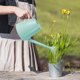 thumbnail image 4 of Regadera de tubo de plástico | Aspersor de jardín interior y exterior de caño largo | Plástico duradero engrosado | Empuñadura ergonómica | Capacidad de 1.2L | Llenado fácil | Riego versátil de, 4 of 6
