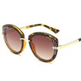 thumbnail image 4 of Unisex Square Classic Cat Eye Sunglasses Cateye Sunglasses Y932, 4 of 5