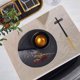 thumbnail image 4 of Alfombra de mesa de PVC impermeable antideslizante resistente al calor Protector de mesa de comedor decorativo | Elegante acabado en lámina | Uso versátil para cocina | Opciones de plata y oro rosa, 4 of 6