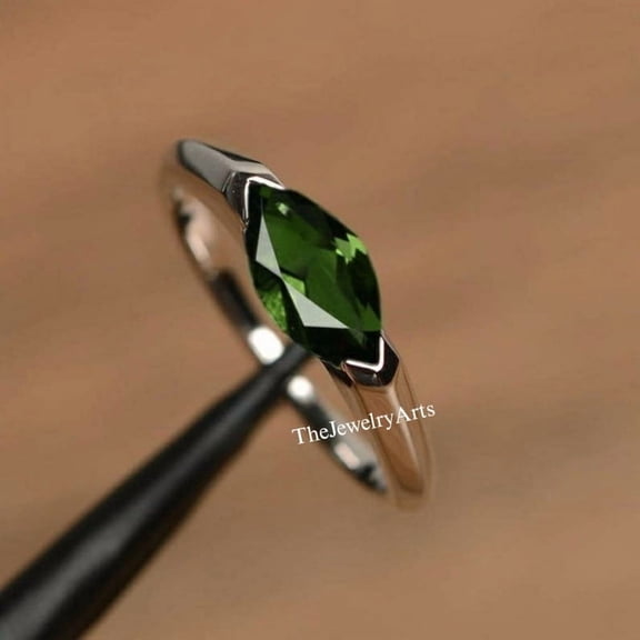 Marquise Cut Sultanite Ring Color-Changing Sultanite Gemstone Sterling Silver Ring Unique & Elegant Color-Shifting Jewelry Perfect for Collectors, Gift Ideas, and Special Occasions Silver 3