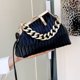 thumbnail image 4 of Bolsa Triángulo plisado de mano femenino moda axila casual para banquete de noche Ndcxsfigh Para Estrenar, 4 of 9