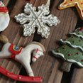 thumbnail image 4 of Nuevo colgante de resina de Navidad, caballo, decoración para árbol de Navidad, calcetines de Navidad, regalo para casa, juguetes para niños, regalos, adornos navideños, 4 of 5
