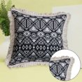 thumbnail image 4 of Fundas de almohada con borlas de 18 x 18 pulgadas, fundas de almohada de jacquard suave para decoraciones de otoño, funda de cojín para sofá, silla, dormitorio, 4 of 5