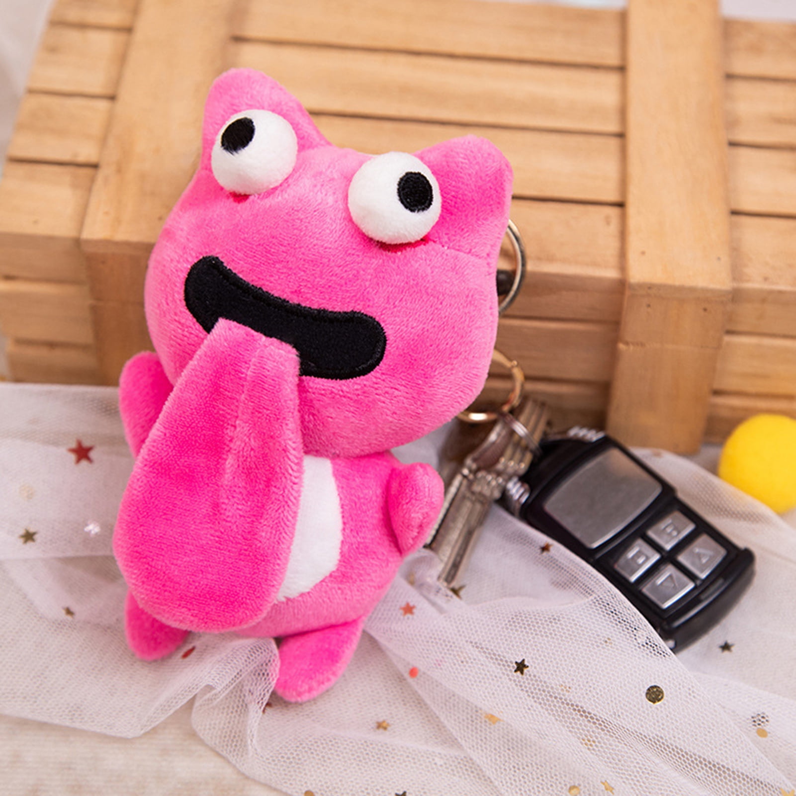 Warkul Cartoon Frog Plush Keychain - Long Tongue Kiss Green/Pink Frog Plush  Toy - Soft Stuffed Animal Doll Plushies Keyring Pendant Backpack Charms -  Couple Gift 