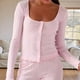 thumbnail image 4 of Conjunto de Pijama para Mujer, de Larga, con Botones, Top y Pantalones Cortos con Volantes, Conjunto de 2 Piezas para Estar en Casa, Ropa de Dormir Y2k. Rosa L, 4 of 8