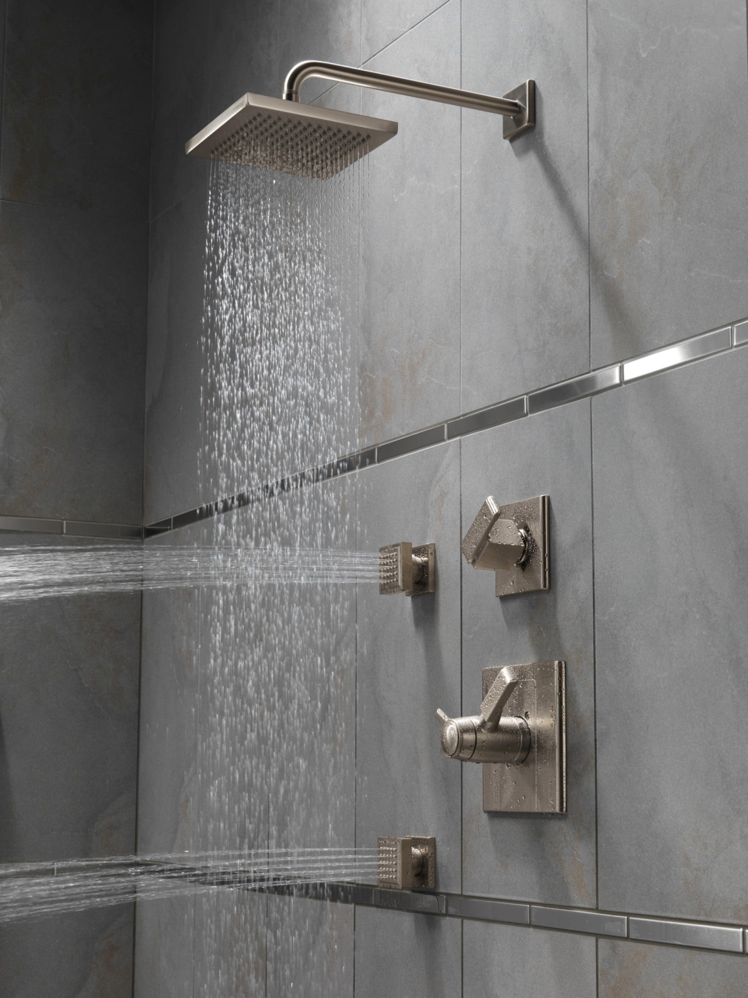 Delta: Metal Raincan Shower Head Assembly