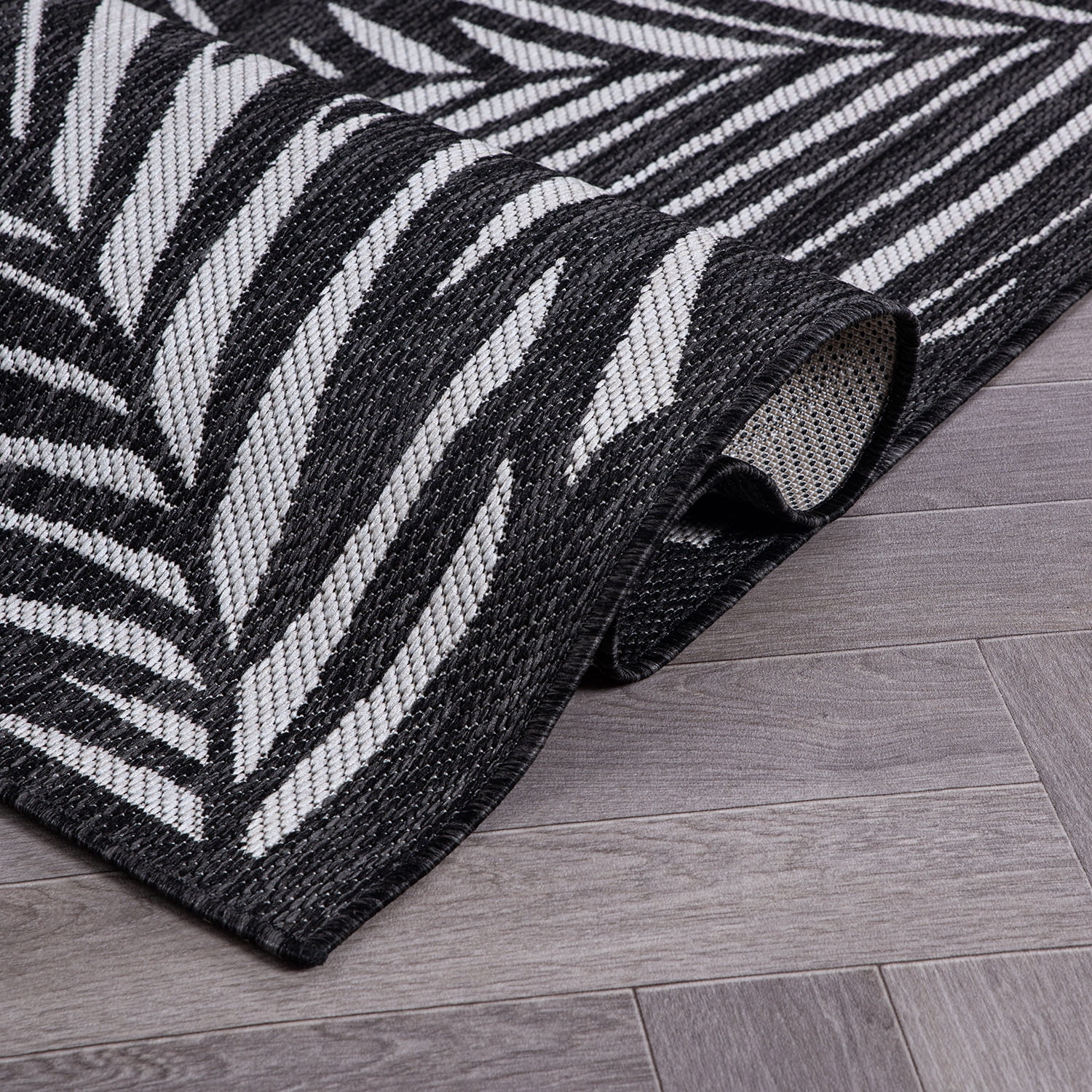 World Rug Gallery Contemporary Palm Leaf Textured Flat Weave Indoor/Outdoor Area Rug - BLACK 2'x7'