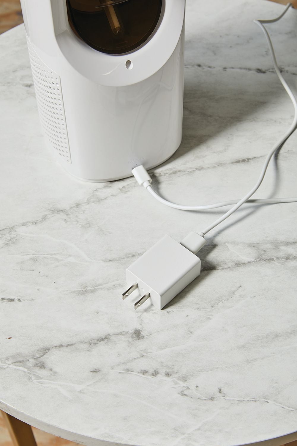 Better Homes and Gardens Bladeless Portable Fan + Humidifier in White