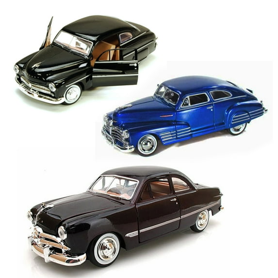 Best of 1940s Diecast Cars - Set 26 - Set of Three 1/24 Scale Diecast Model Cars