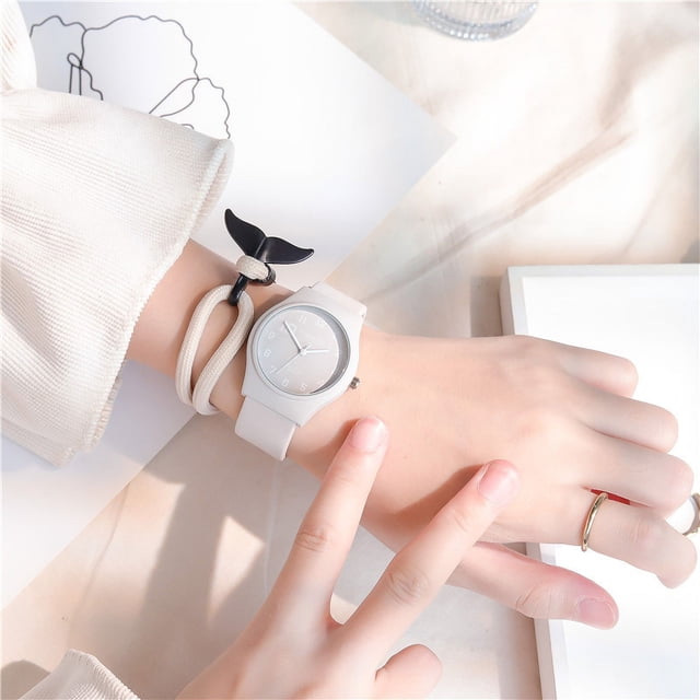 Reloj de fiesta de estudiante de niña suave de color fructosa, el mejor amigo del corazón de la niña, simple y combinable