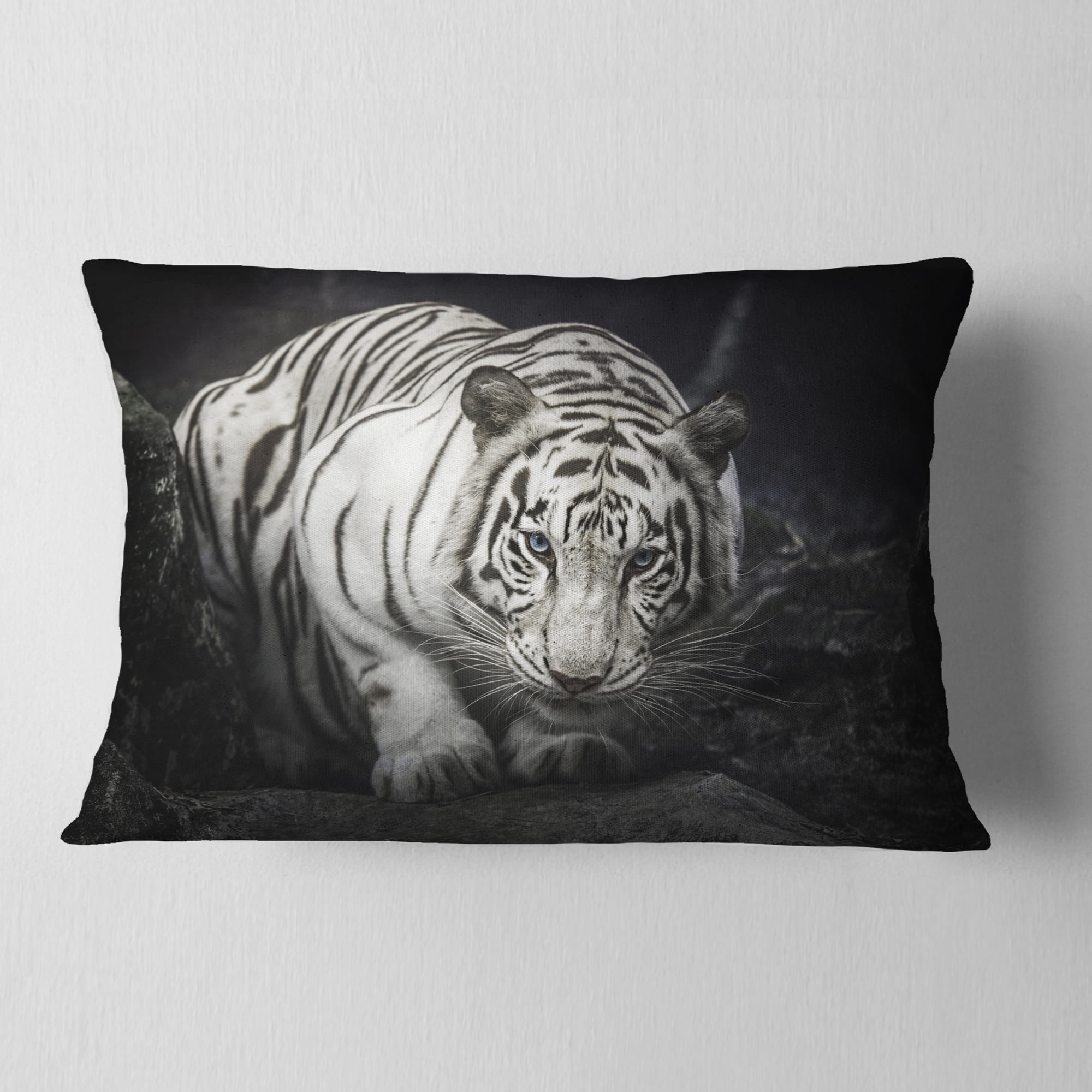 Designart White Tiger - Animal Throw Pillow - 12x20
