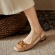 thumbnail image 2 of Sandalias retro de tacón bajo de estilo francés con punta cerrada para mujer, sandalias con correa de gamuza con hebilla de caballo vacía en la espalda de estilo veraniego para mujer, 2 of 5
