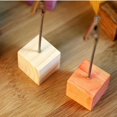thumbnail image 5 of Soporte de madera con base de pino para fotos, portatarjetas de notas, Péndulo de escritorio, pinza de cocodrilo, portatarjetas de visita, 1 unidad, 5 of 5
