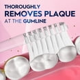 thumbnail image 2 of Cepillo de dientes Oral-B Advanced Sensitive Extra Suave Paquete de 2, 2 of 9