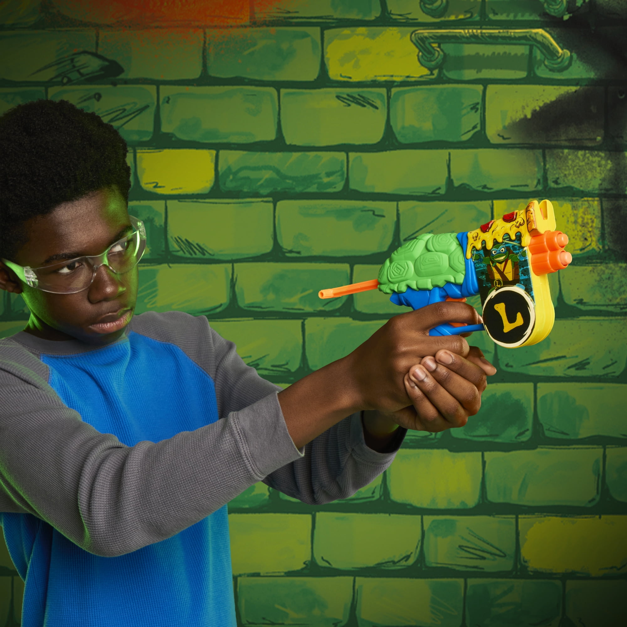 Nerf Leonardo Blaster with Teenage Mutant Ninja Turtles Theme, 4 Elite Darts, for Kids Indoor and Outdoor Play