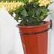 thumbnail image 2 of Estante multifuncional para flores con barandilla para balcón, con montaje en pared para exhibir plantas, organizador de almacenamiento que ahorra espacio para jardines pequeños y decoración, 2 of 6