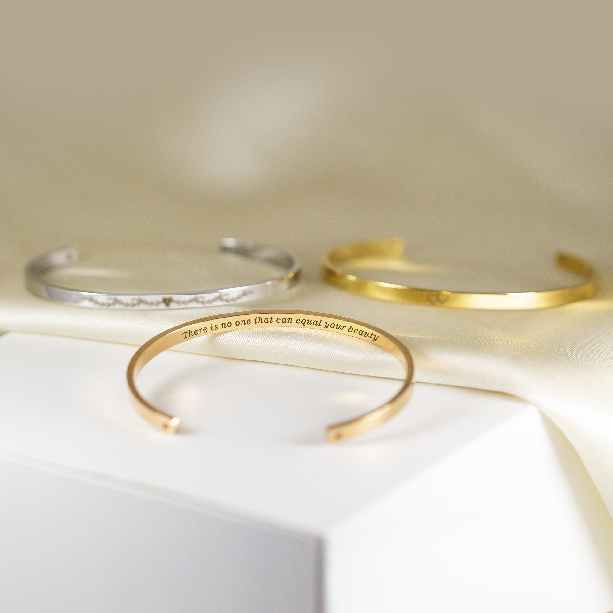 "There is no one…" Rose Gold Stainless Steel Mother & Daughter Hidden Message Cuff Bracelets Match Mother's Day Gift for Mom Her Gift Set