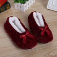 thumbnail image 3 of Mntrerm-zapatillas de estar por casa para mujer, pantuflas cálidas y suaves de felpa, antideslizantes, de piel, de Color sólido, 2023, 3 of 5