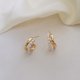 thumbnail image 5 of Pendientes de perlas para chicas adolescentes Pendientes minimalistas de piercing Pendientes de moda, 5 of 5