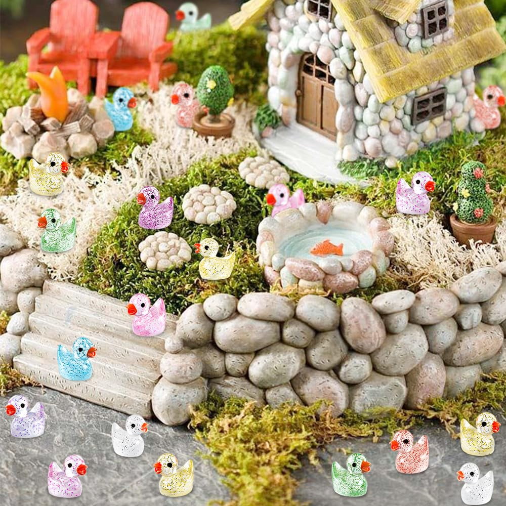 100pcs Mini Glitter Ducks Colorful Tiny Small Little Resin Ducks to Hide Plastic Animal Figures for for Dollhouse Micro Dollhouse Landscape Aquarium Decorations