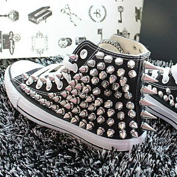 NICEXMAS 20Set Metal Cone Spikes for DIY Projects and Custom Decoration in Silver Color