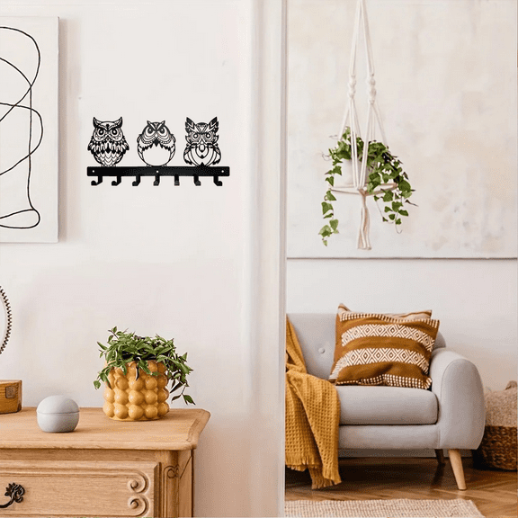 HELLOYOUNG 13.8 inch Three owls Iron hook Metal Wall Decoration Home Decorative Objects Classic Pattern Hanging for kitchen/bedroom Simple style Clean line Romantic and warm