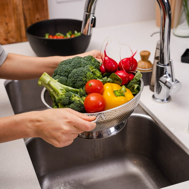 Small pasta clearance strainer