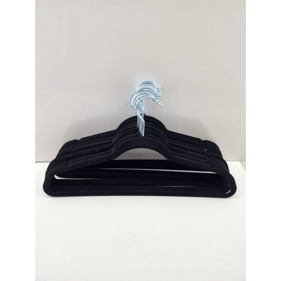 Clothes Hangers, 30 Pack, non slip, Black, New In Box