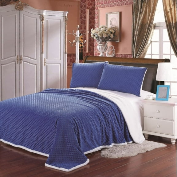 Home Essentials by Décor&More Mermaid Oversized Sherpa Blanket