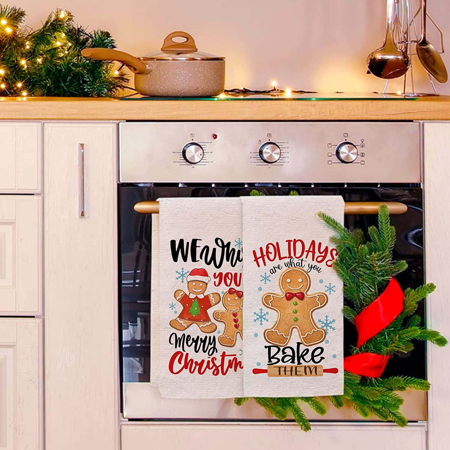 Bring Christmas to the kitchen! These cute decorative towels are