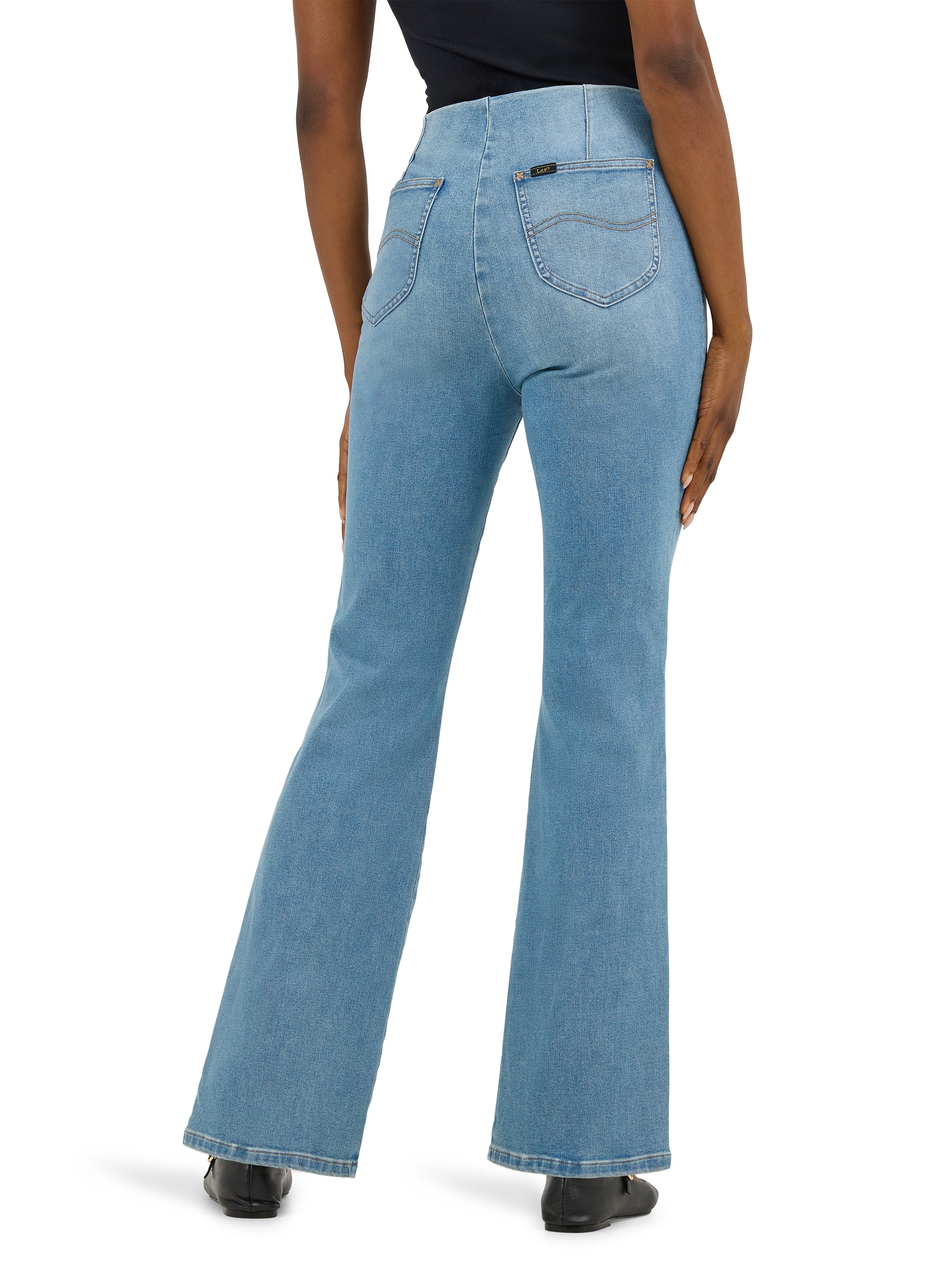 Lee Women's Heritage Pull-On Flare Jeans