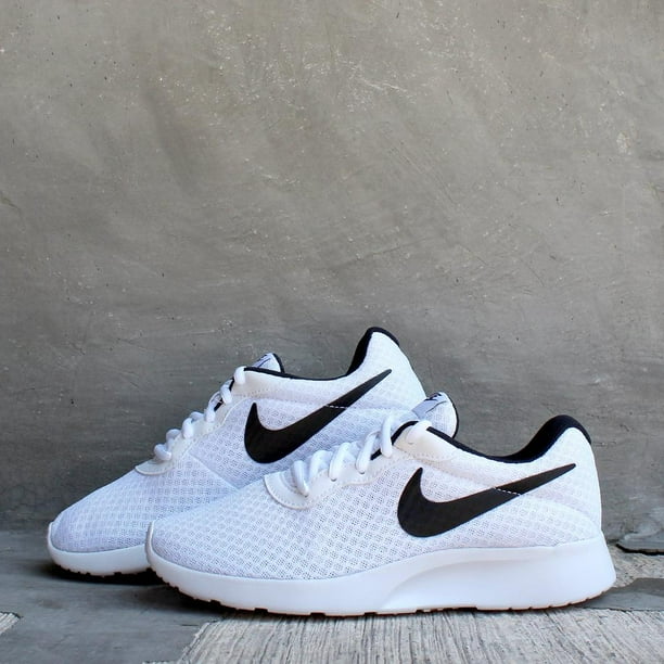 Nike tanjun sn deals