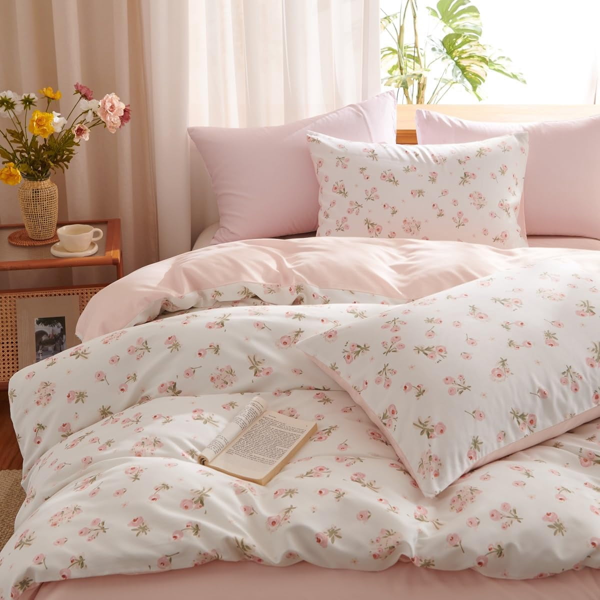 JOLUSERE Pink loyalty Floral Comforter Queen Sets, 3 Pieces Chic Botanical Pink White Floral Reversible Comforter for All Season