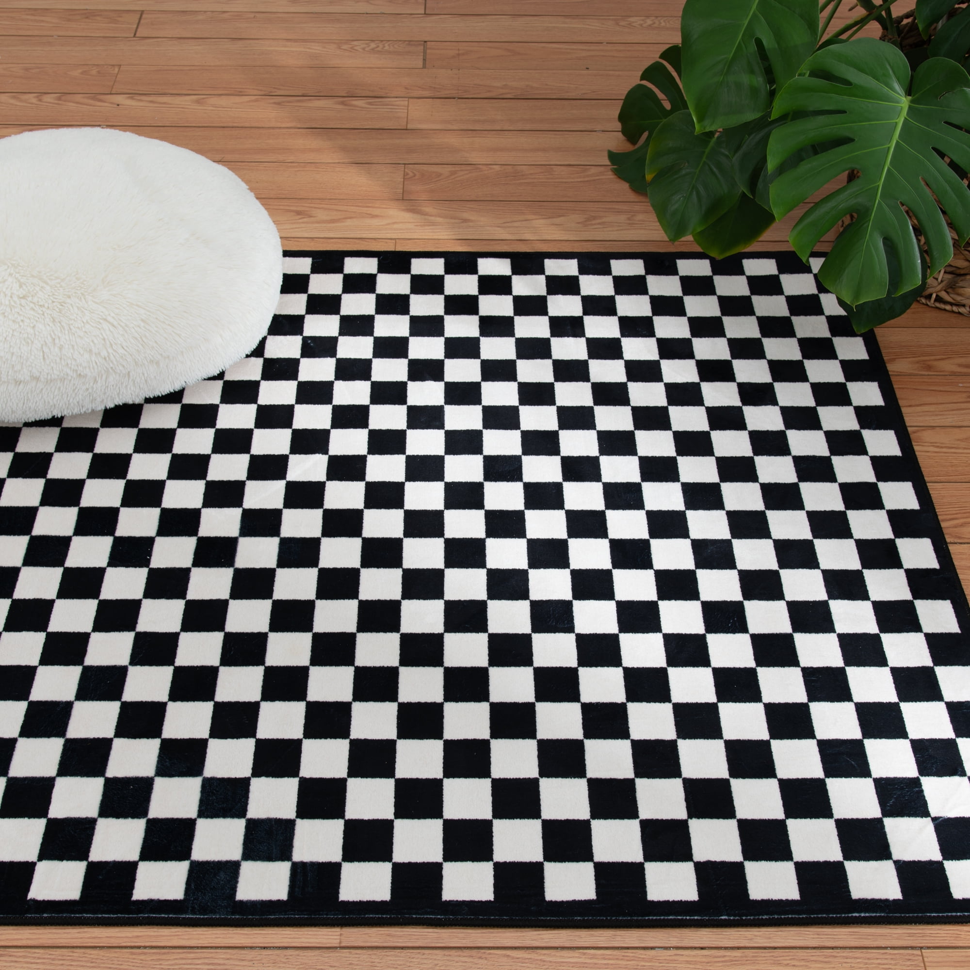 Mainstays 4'x5'6" Black and White Check Faux Fur Indoor Area Rug