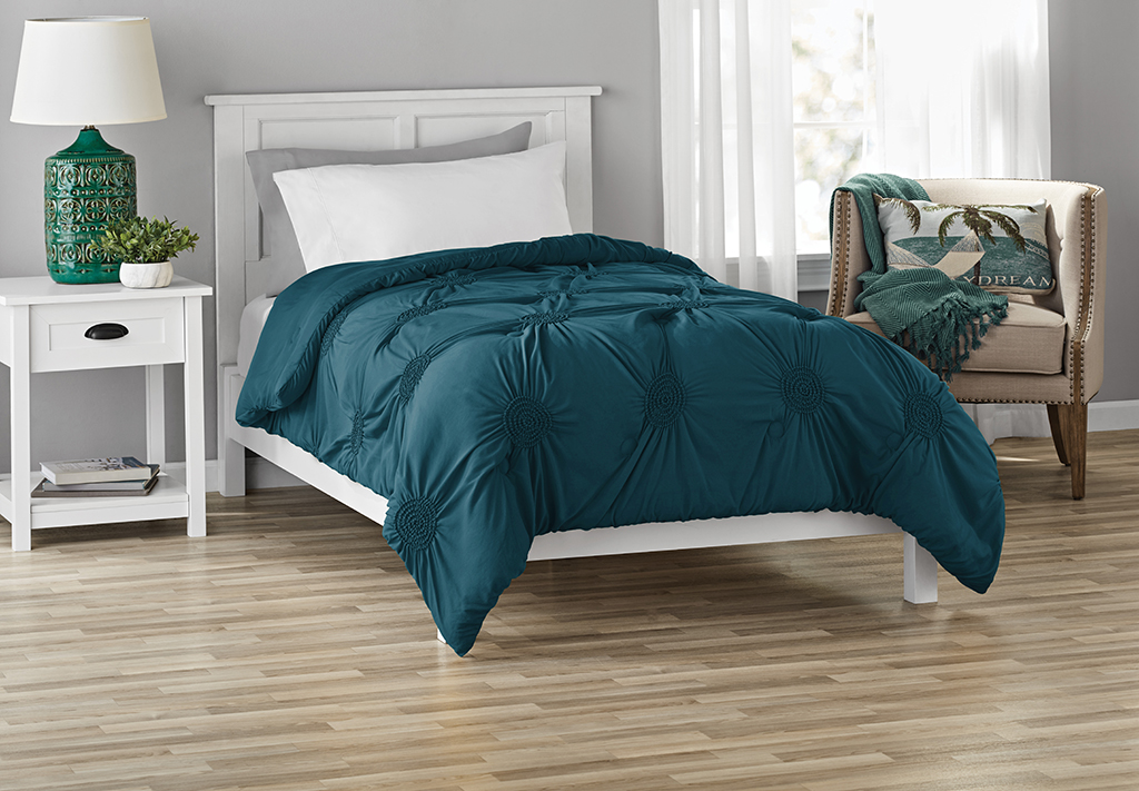 Mainstays Solid Microfiber Ruched Comforter in a Bag, King, Teal