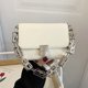 thumbnail image 4 of Nuevo bolso cuadrado pequeño de color sólido de nicho, bolso de hombro de PU con cadena de moda, blanco, 4 of 5