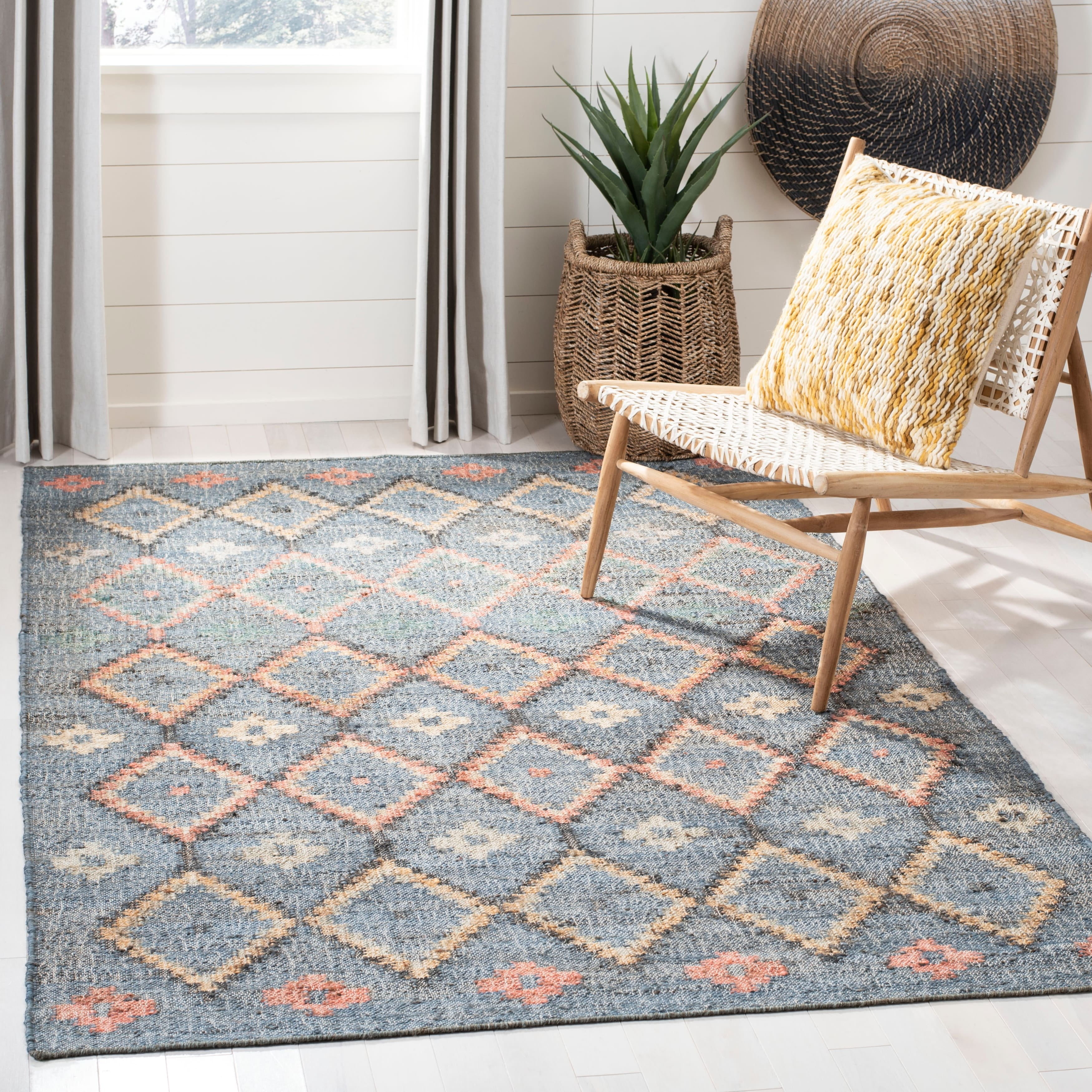SAFAVIEH Kilim Mendoza Geometric Floral Area Rug, Charcoal/Gold, 5' x 8'