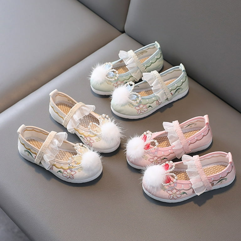 Antique childrens deals shoes