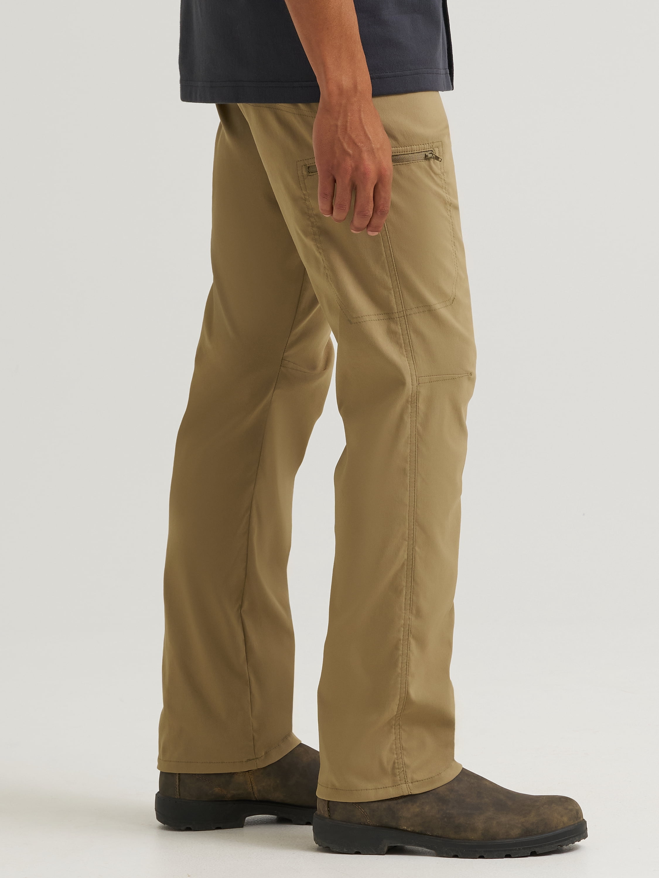 Wrangler ® Men’s Outdoor All Terrain Cargo Pant with UPF 50+ Protection 34x34 - 50x30