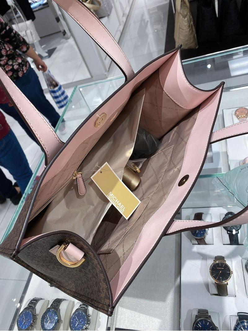 MICHAEL KORS MKロゴトートバッグ Michael Kors Kenly Large Top Zip MK Logo Signature PVC Tote Bag