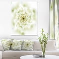 thumbnail image 1 of Fleur Fractale en Pleine Floraison en Blanc - Grande Toile Murale de Fleurs, 1 of 3