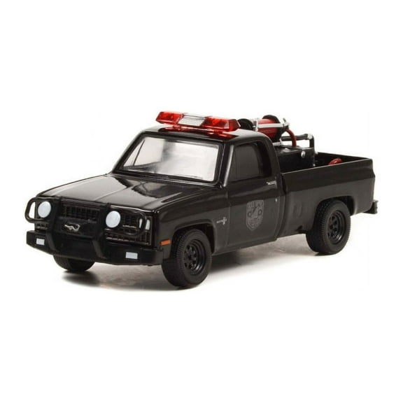 1982 Chevy K20 w/ Fire Equipment, Hose and Tank, Black - Greenlight 28090C - 1/64 scale Diecast Car