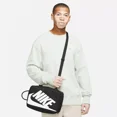 thumbnail image 4 of Bolsa Tipo Caja Para Tenis Nike pequeña 8L Color Negro Talla UNIT, 4 of 4