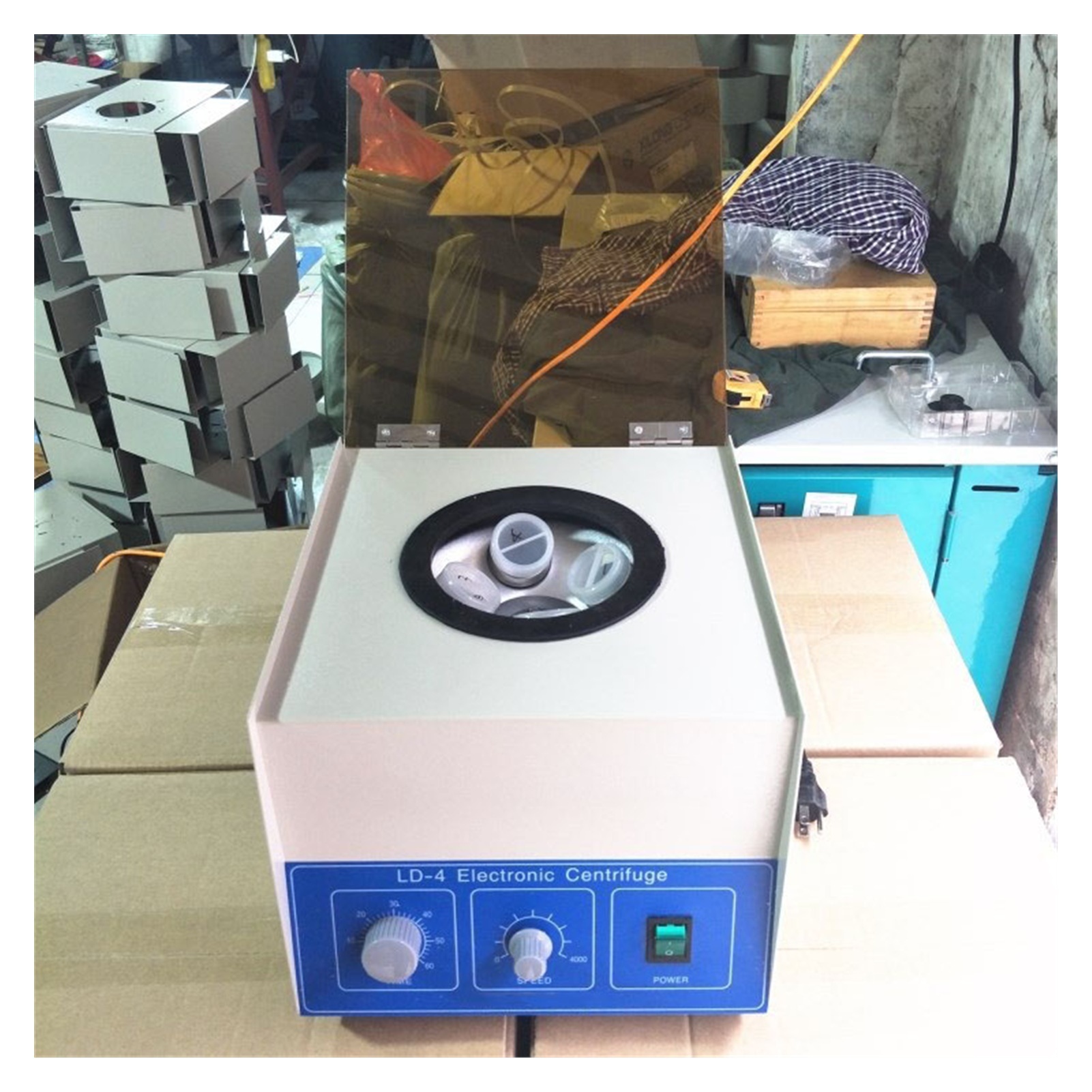 Electric Centrifuge Horizontal Low-speed Centrifuge 4000 (r/min) Conventional Laboratory Centrifuge ,Easy to Operate