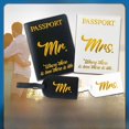 thumbnail image 1 of Bolsa de identificación de viaje para pareja en cuero de PU en blanco y negro, juego de etiquetas para equipaje con porta libreta de pasaportes para el Sr. y la Sra., 1 of 5