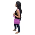 thumbnail image 4 of Bolsa Shoulder Bevelyn Berry Steve Madden color magenta, mide 24 cm de ancho por 19 cm de alto, con dos asas ajustables y desmontables. Incluye monedero con medidas 10 x 7 x 2 cm, 4 of 4