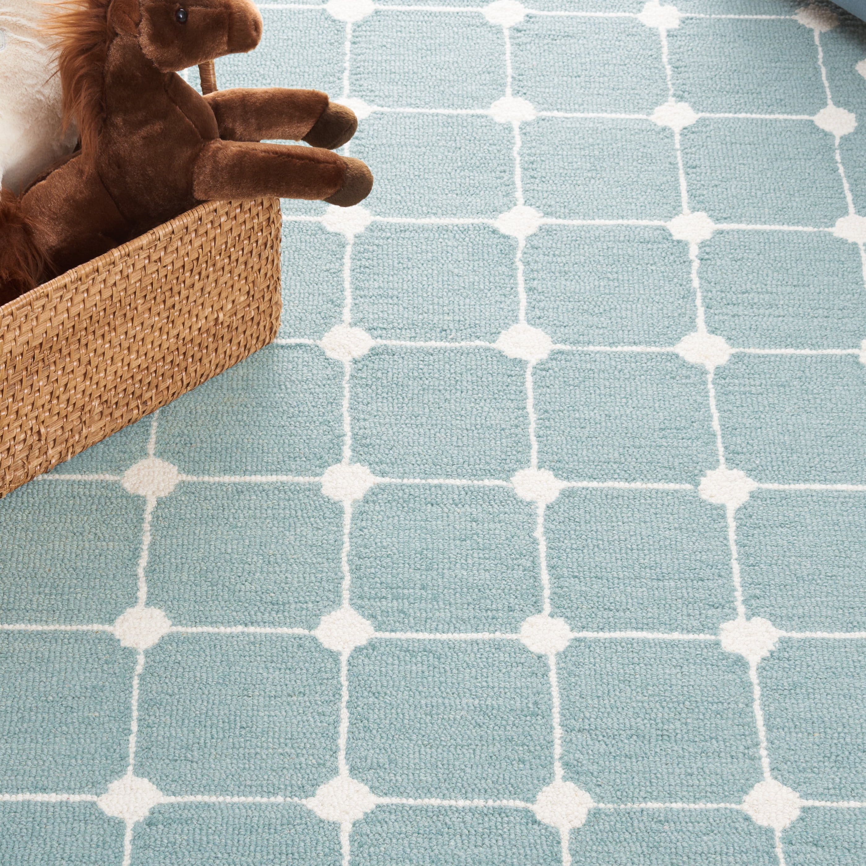 SAFAVIEH Kids Bordered Swivel Lattice Area Rug, Turquoise/Ivory, 5' x 5' Square