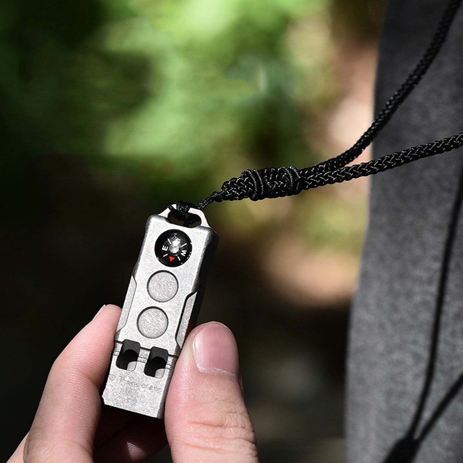 Safety Survival Double Tube Whistle Hikings Camping Training Outdoor Sports Alloys Keyring Whistle
